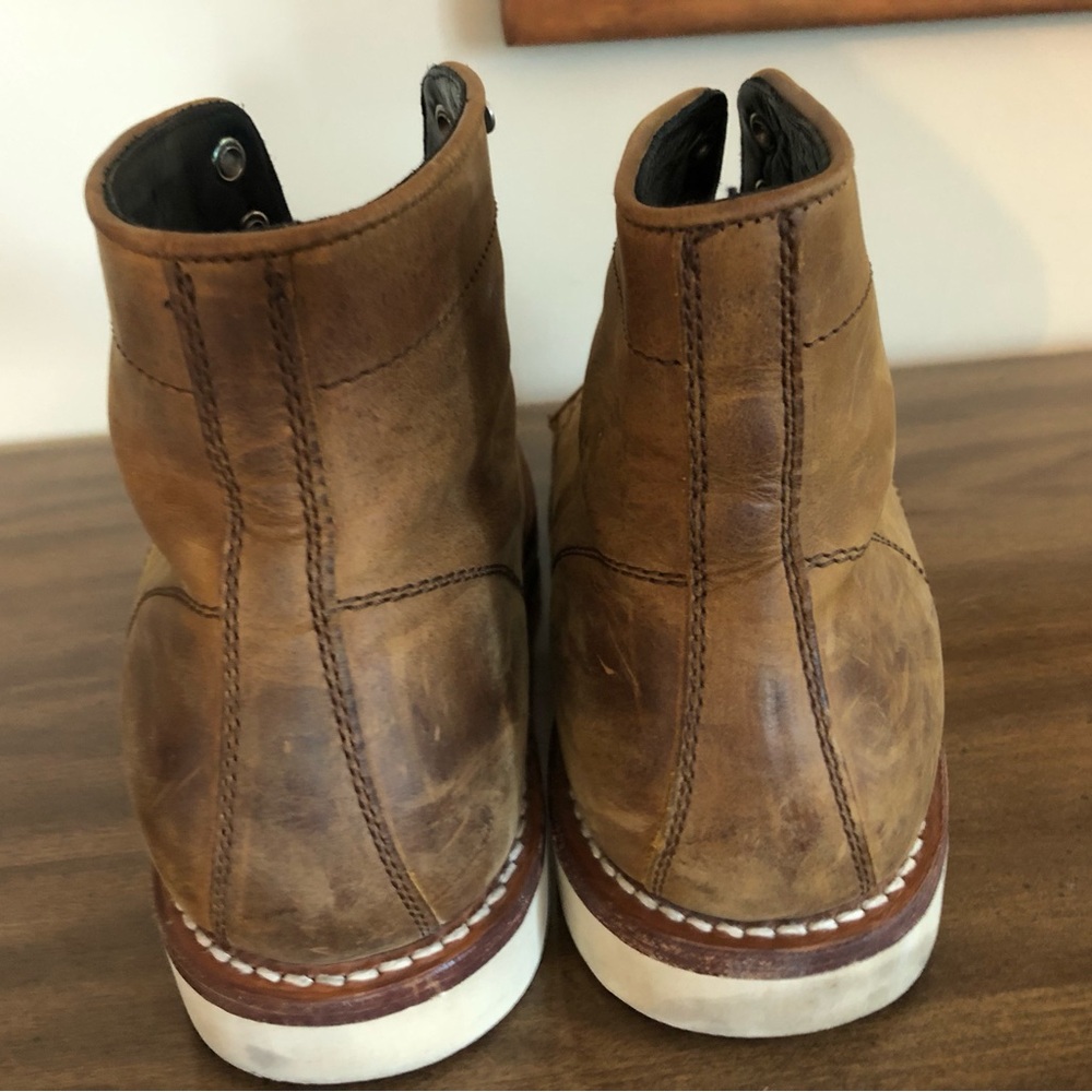 Classic Tan Leather Men's Boots - Picture 8 of 10